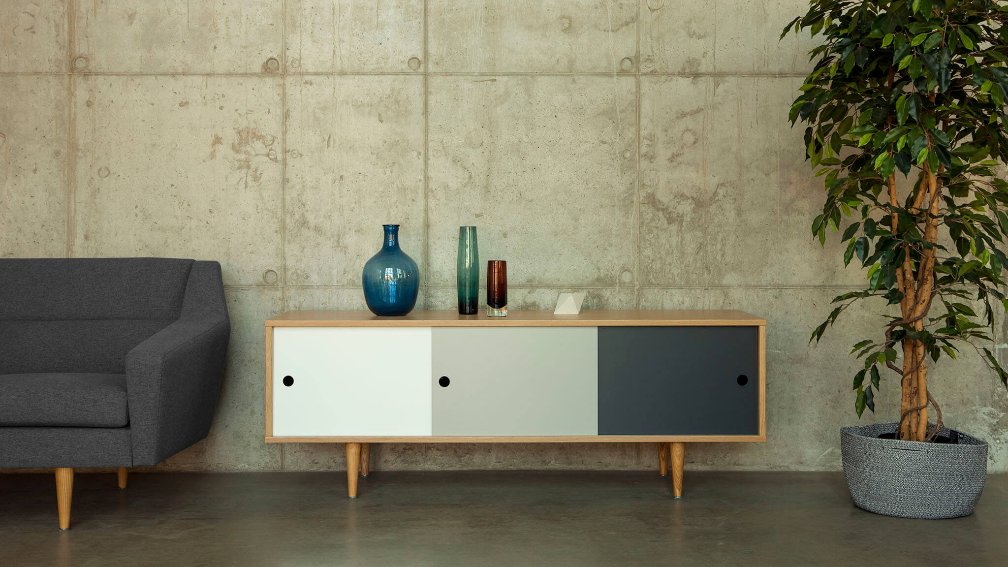 Oot-Oot_Studio_sideboard_Hosh_01_169